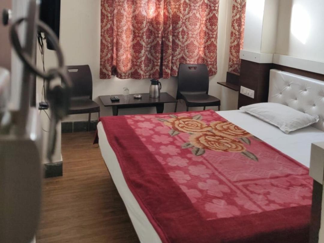 Hotel Vaidehi Udaipur Quarto foto